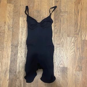 SKIMS Viral Shaping Black Bodysuit w/ Shorts NEW